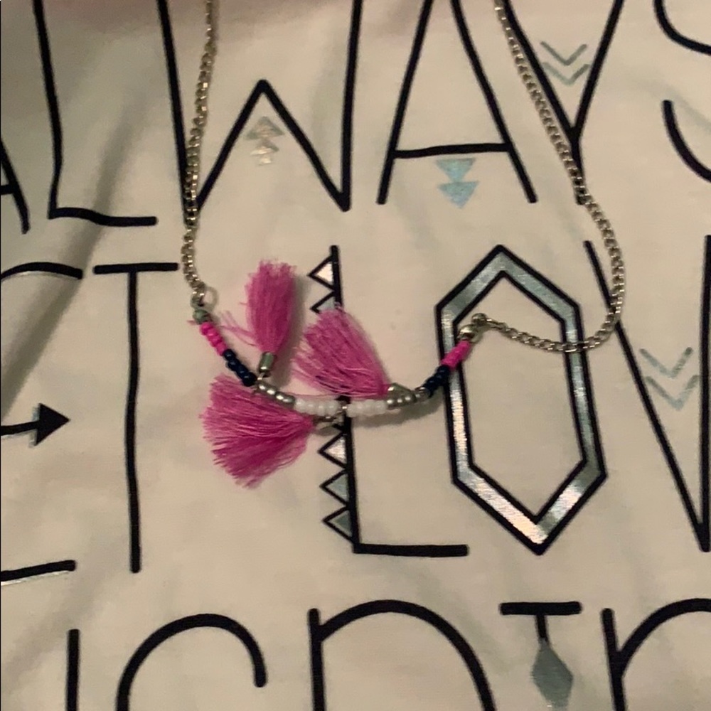 T-Shirt - Picture 2 of 3